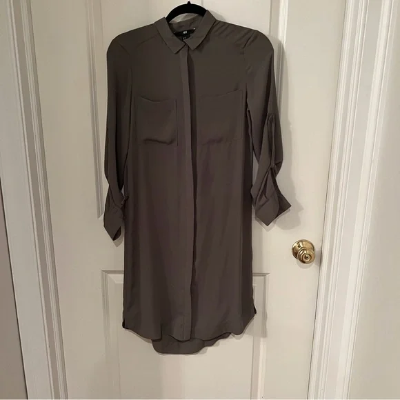 green emerald velvet dress Zoe Khaki Green Cotton Shirtdress with Pockets | Sophie Théallet main image 1